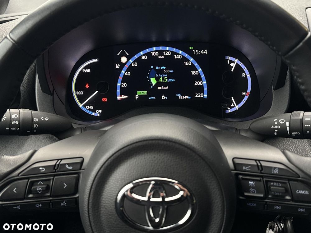 Toyota Yaris Cross Hybrid 1.5 Comfort - 16