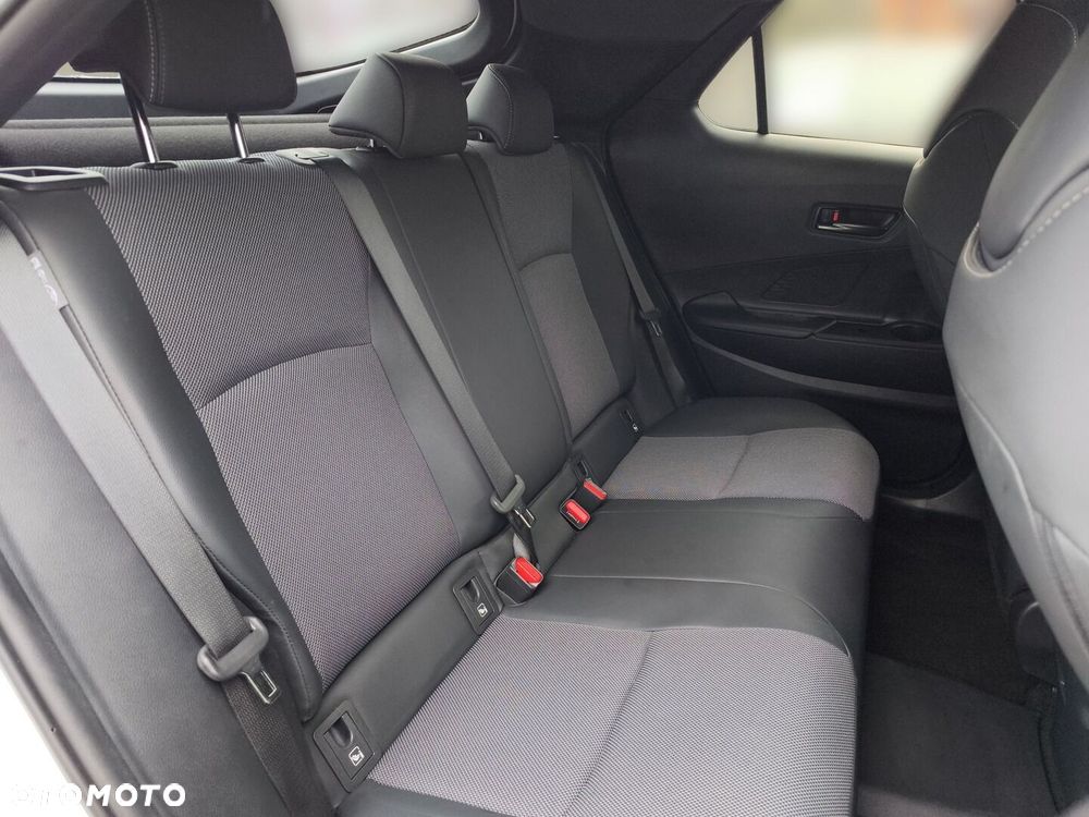 Toyota C-HR 2.0 PHEV Dynamic Force Executive - 12