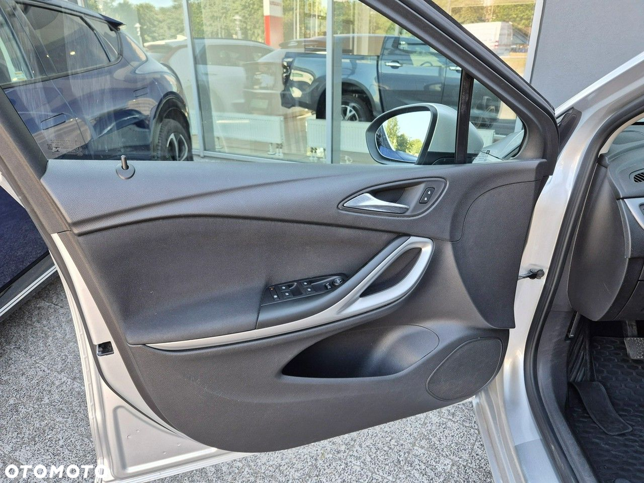 Opel Astra - 11