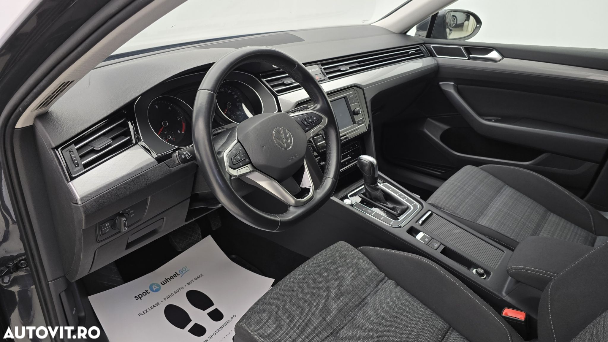 Volkswagen Passat - 13