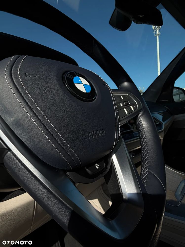 BMW X7 M50i sport - 20