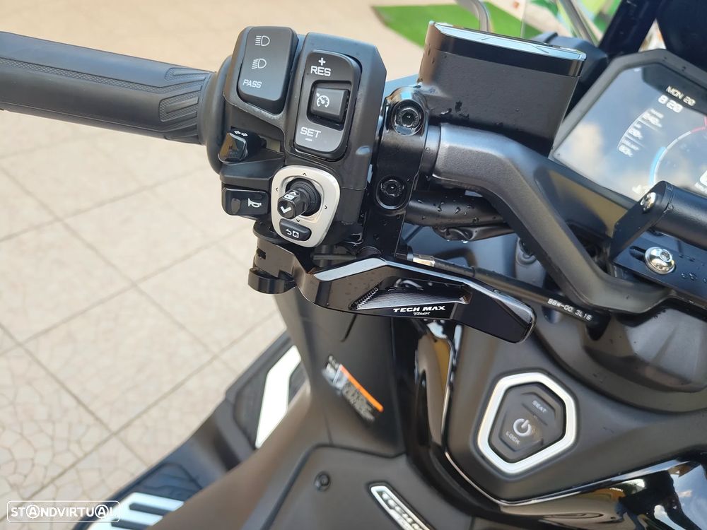 Yamaha TMAX Tech Max - Dark Magma - 7