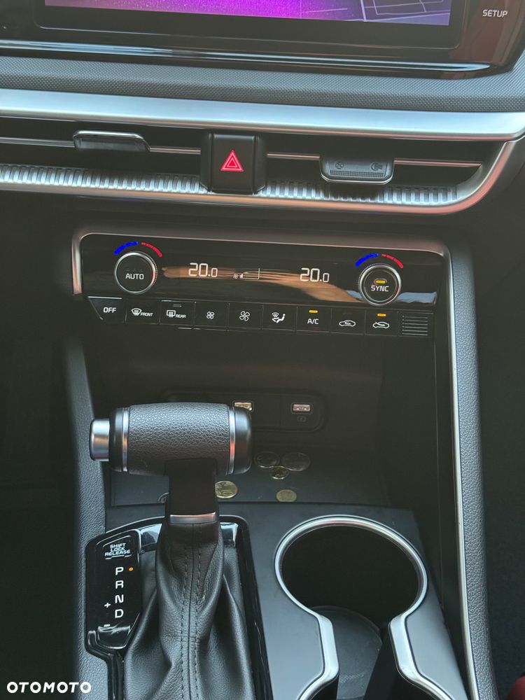 Kia K5 - 17
