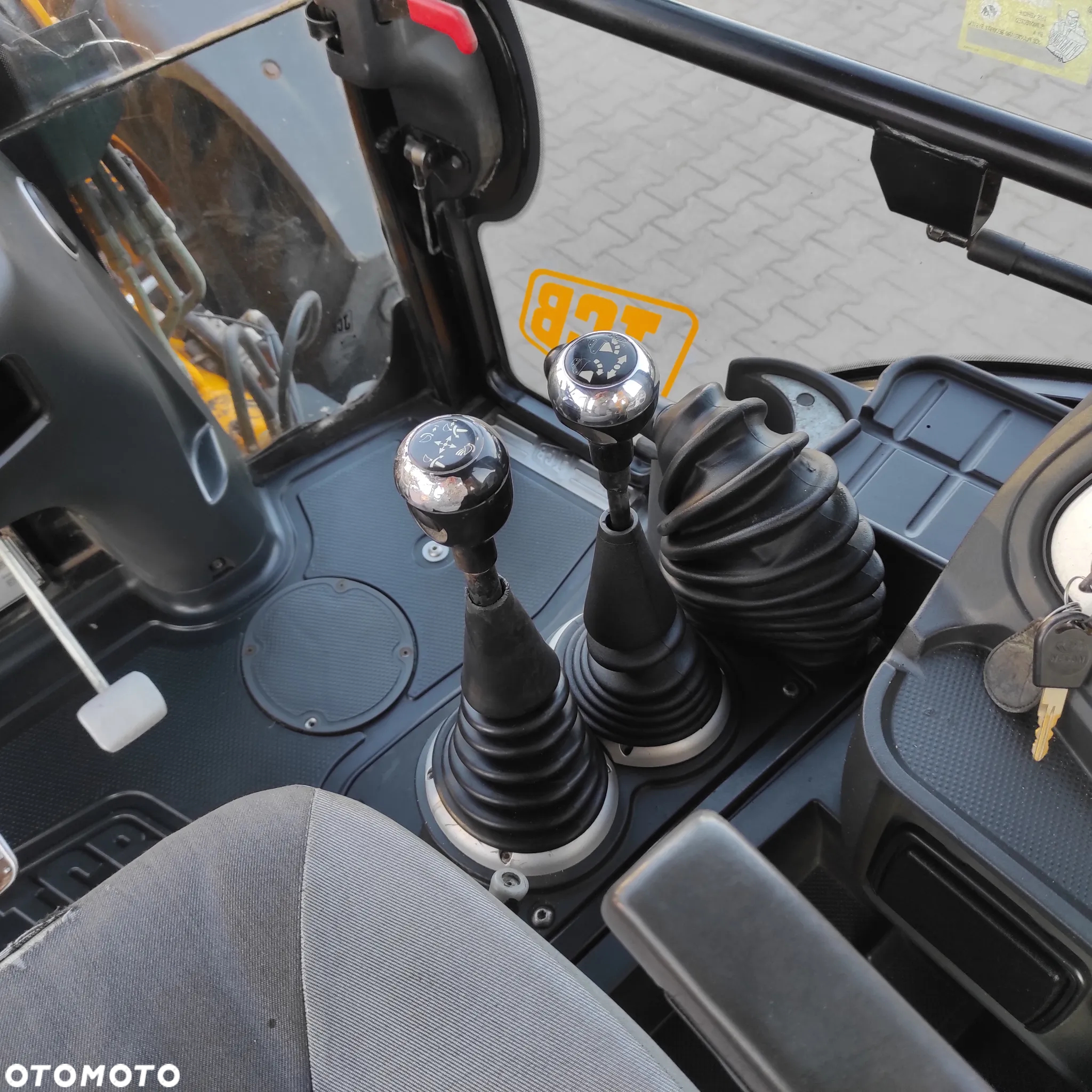 JCB 4CX Powershift Torquelock 2008 R Koparko Ładowarka JCB 4CX - 21