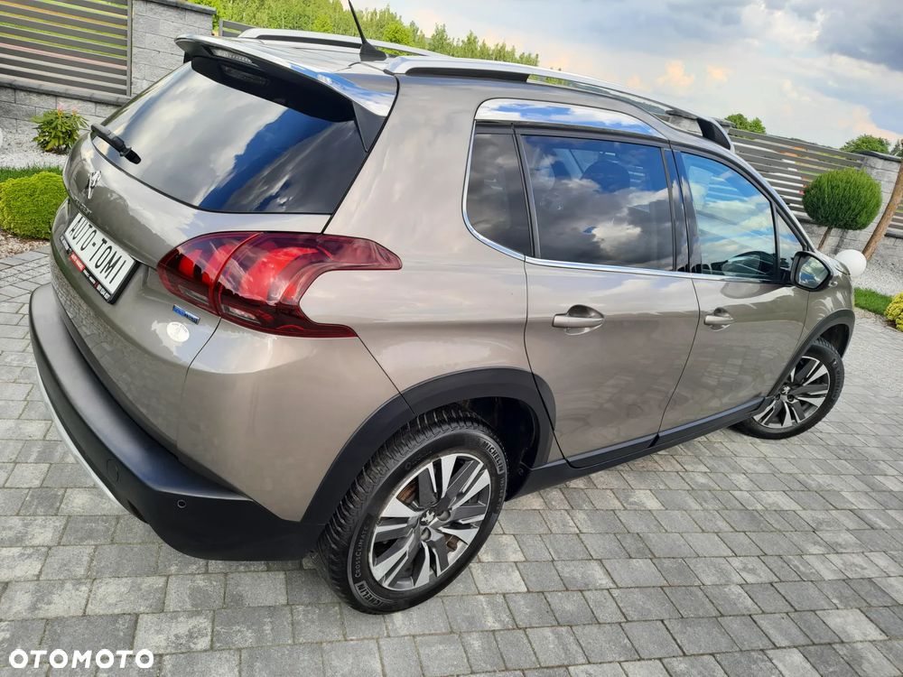 Peugeot 2008 PureTech 110 Style - 9
