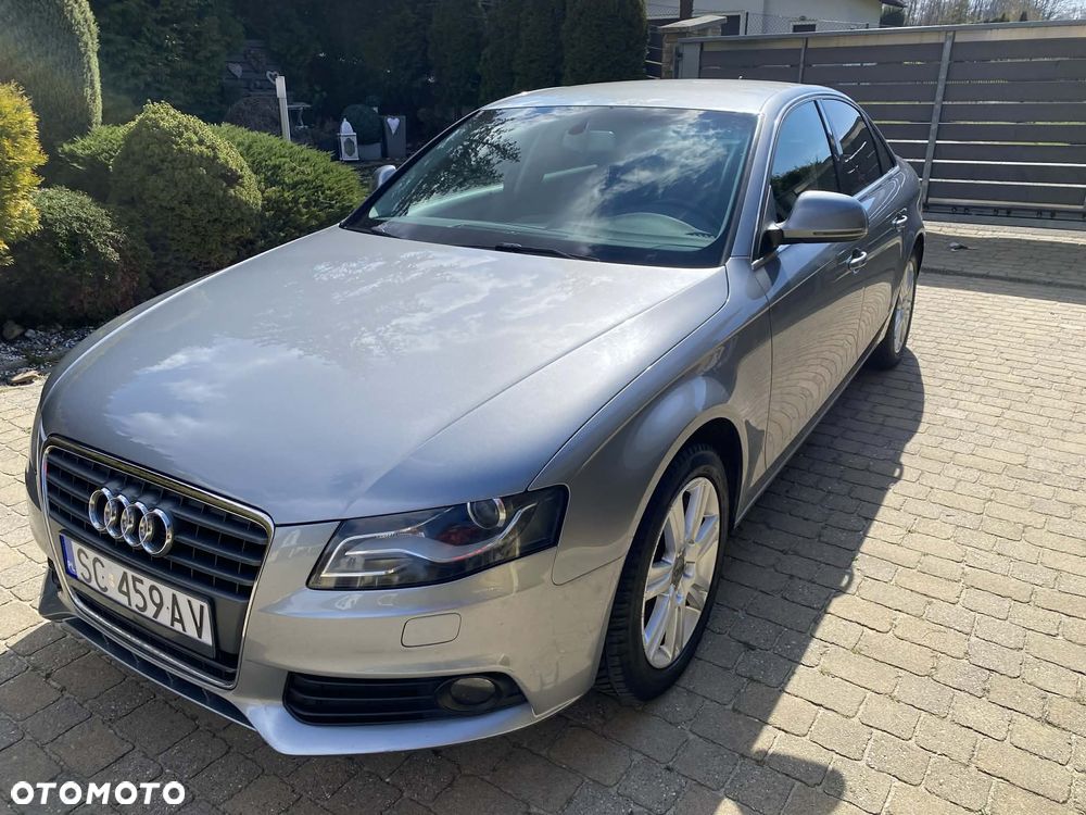 Audi A4 Limousine - 13