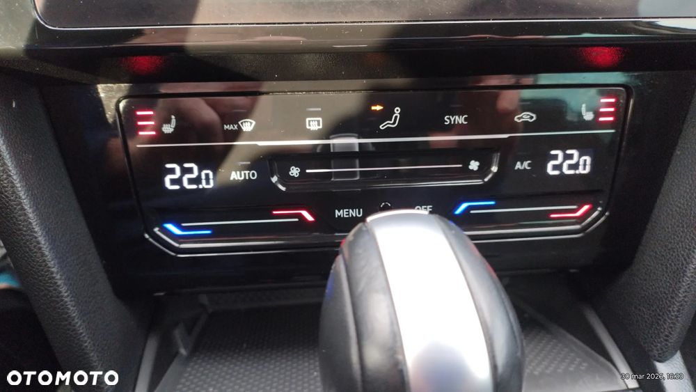 Volkswagen Passat 2.0 TDI Elegance DSG - 26