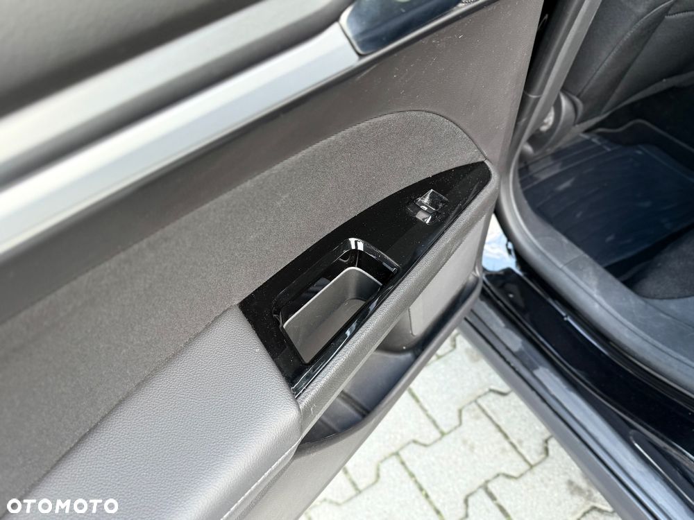 Ford Mondeo - 29