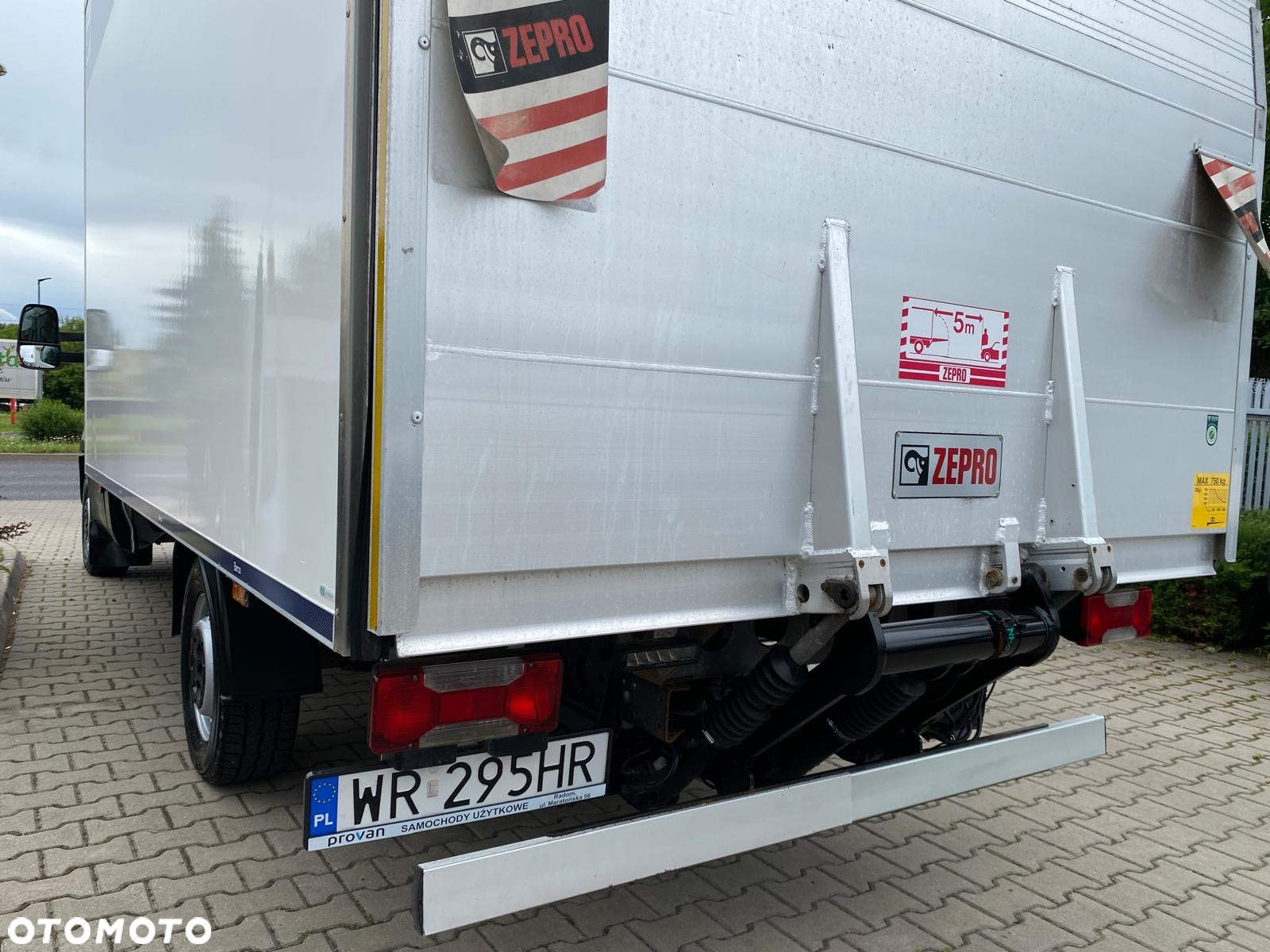 Iveco DAILY 36-160 HI-MATIC CHŁODNIA THERMO KING V300 WINDA ZEPRO - 16