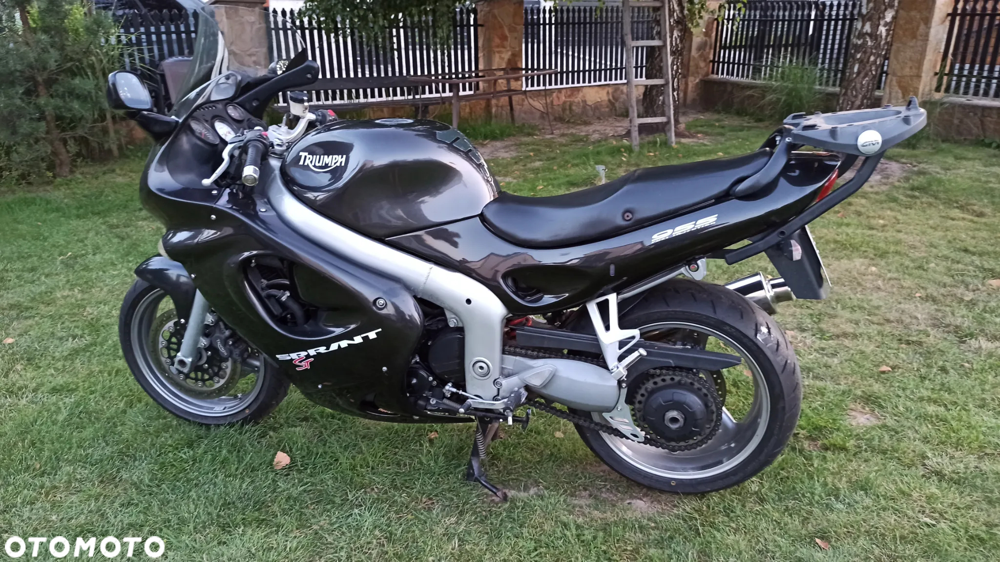 Triumph Sprint - 10