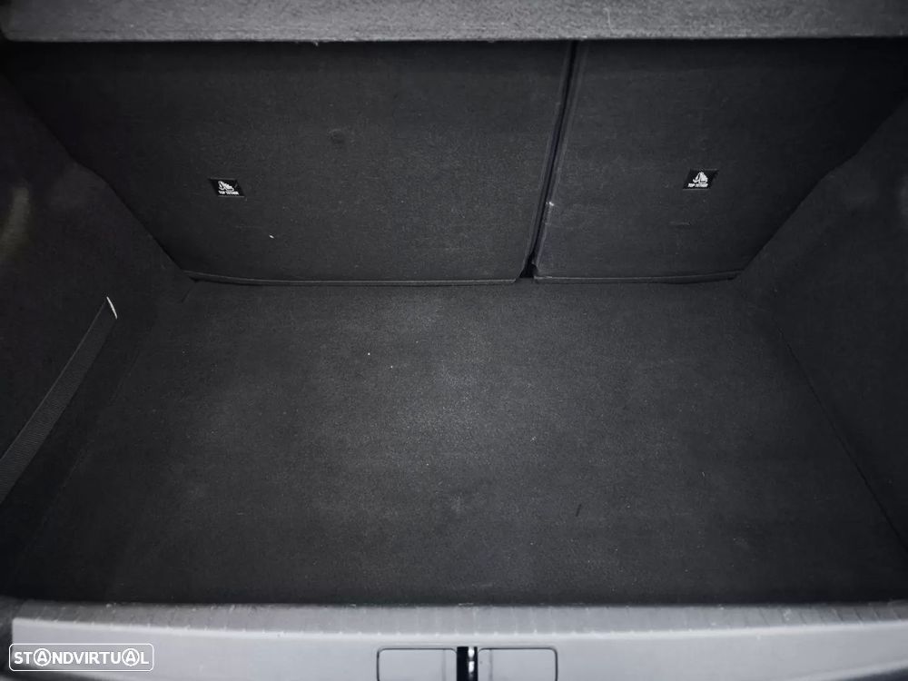 Peugeot 208 1.2 PureTech Allure Pack EAT8 - 17