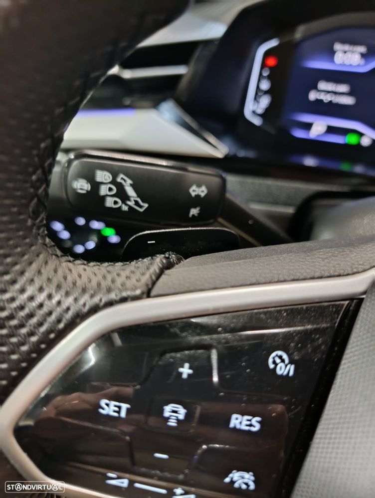 VW Arteon Shooting Brake 2.0 TDI Elegance DSG - 24