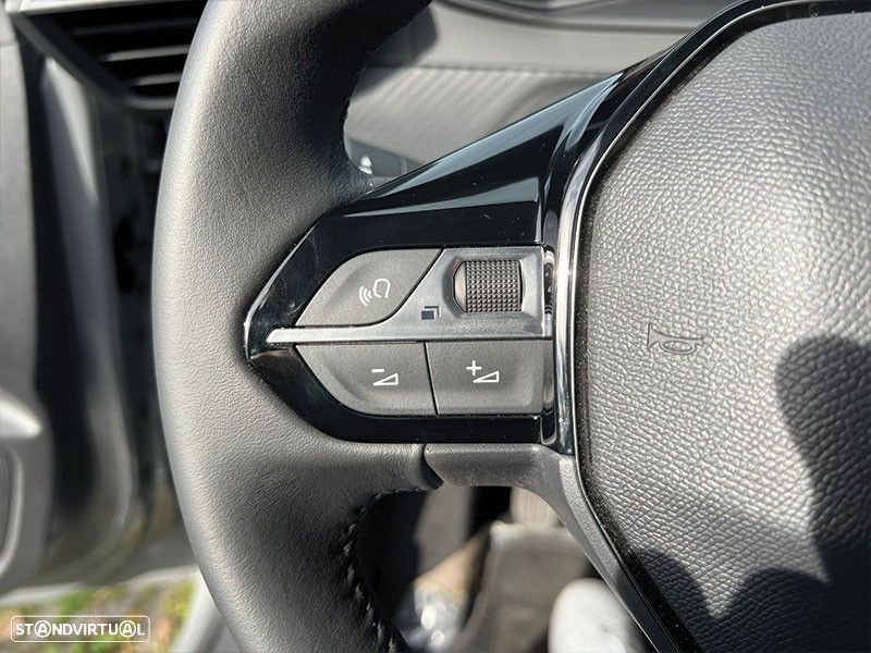 Peugeot 208 1.2 PureTech Active - 15