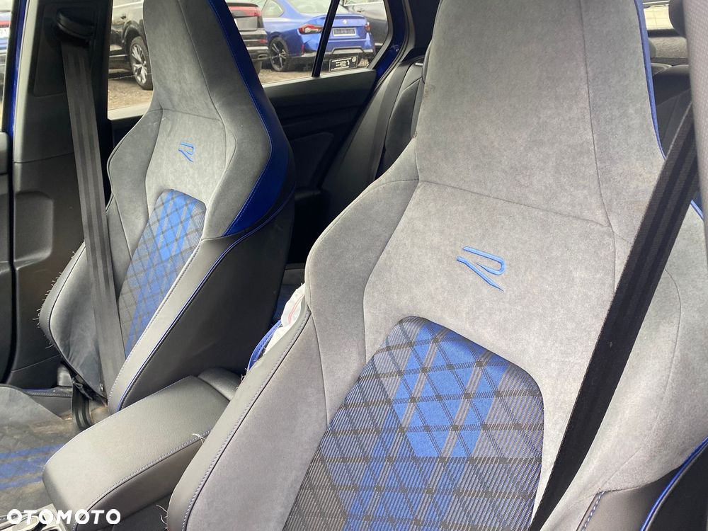 Volkswagen Golf 2.0 TSI 4Motion R DSG - 29