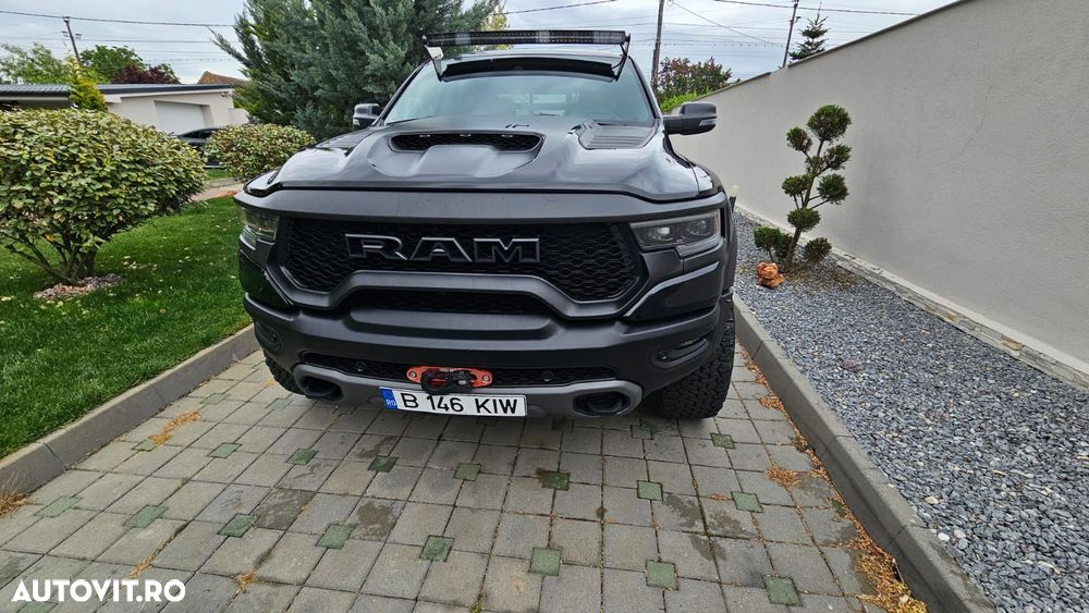 Dodge RAM - 3