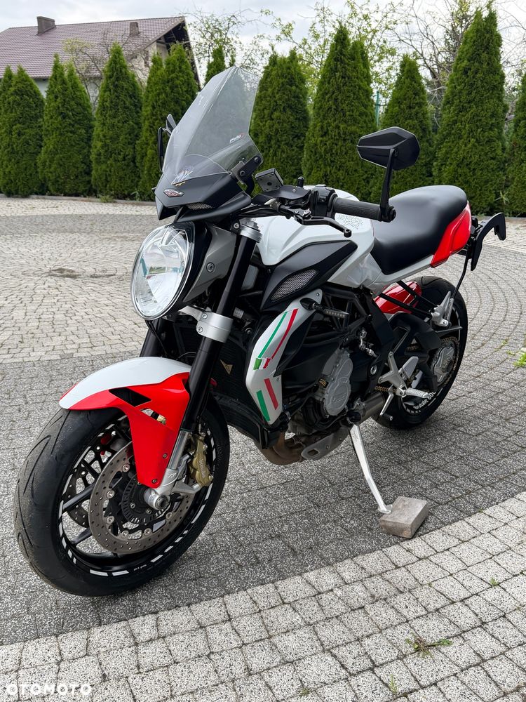 MV AGUSTA Brutale - 11