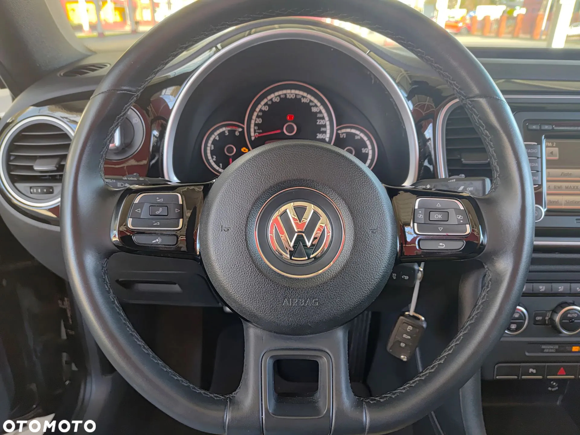 Volkswagen Beetle The Cabriolet 1.6 TDI BlueMotion Technology 50s - 29