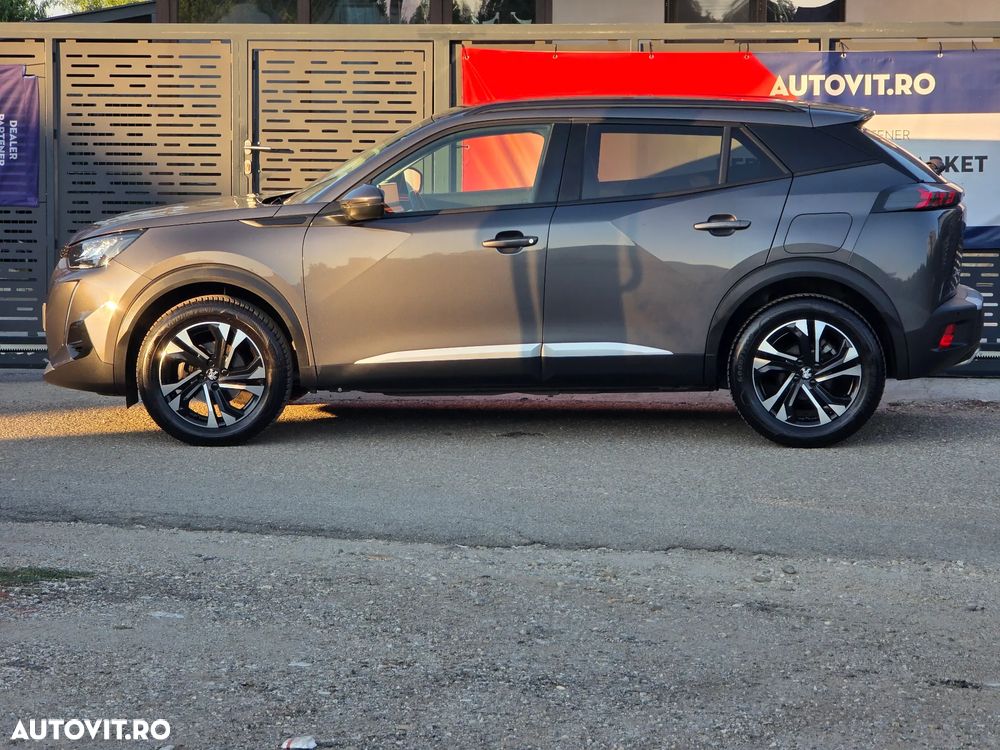 Peugeot 2008 PureTech 130 EAT8 GT - 10