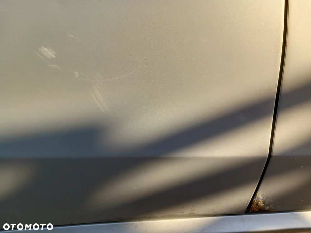 MERCEDES E-KLASA W212 DRZWI PRAWE TYLNE PRAWY TYŁ KOMBI KOLOR: 794 - 7