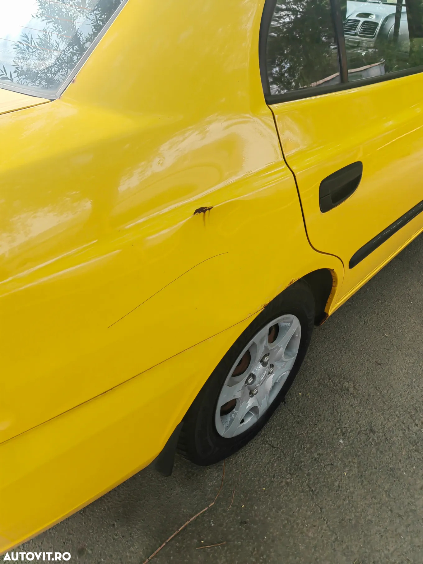 Hyundai Accent 1.3i - 11