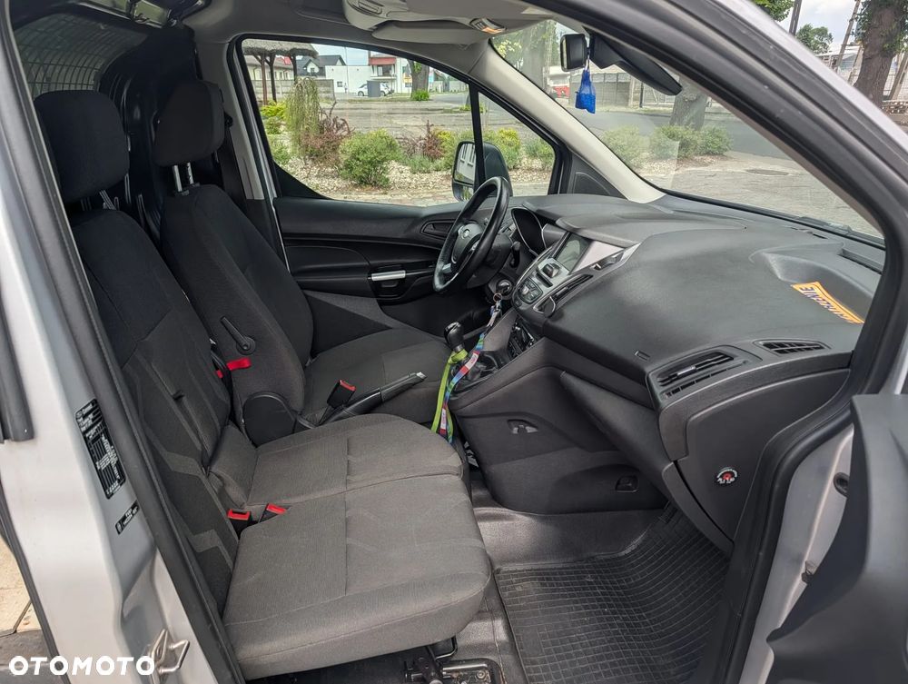 Ford Transit Connect - 22