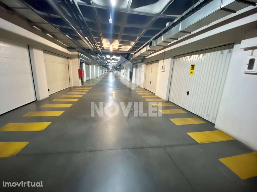 Garagem individual , Jardins do Lis, Centro de Leiria - Grande imagem: 4/4