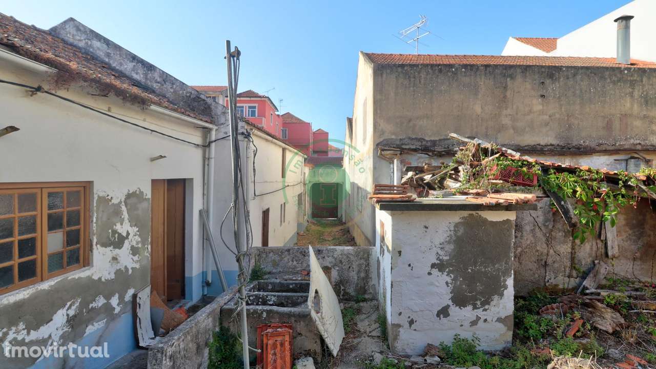 Moradia p/ Reabilitar com Terreno - Grande imagem: 5/33