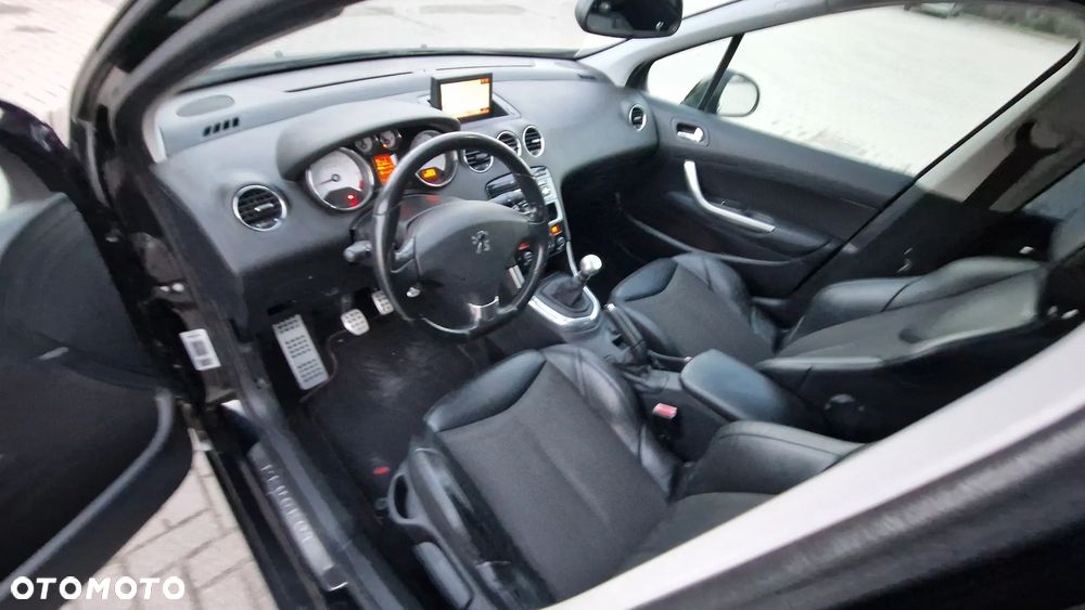 Peugeot 308 - 32