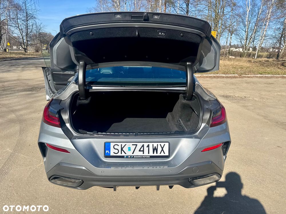 BMW Seria 8 - 28