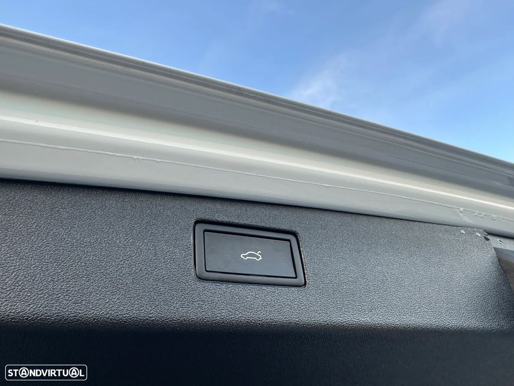 VW Tiguan 1.5 TSI eHybrid Urban DSG - 14