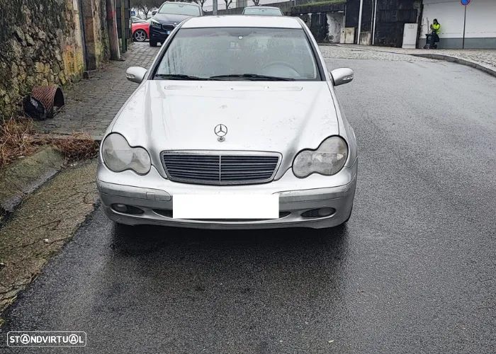 Mercedes-Benz C 200 - 3
