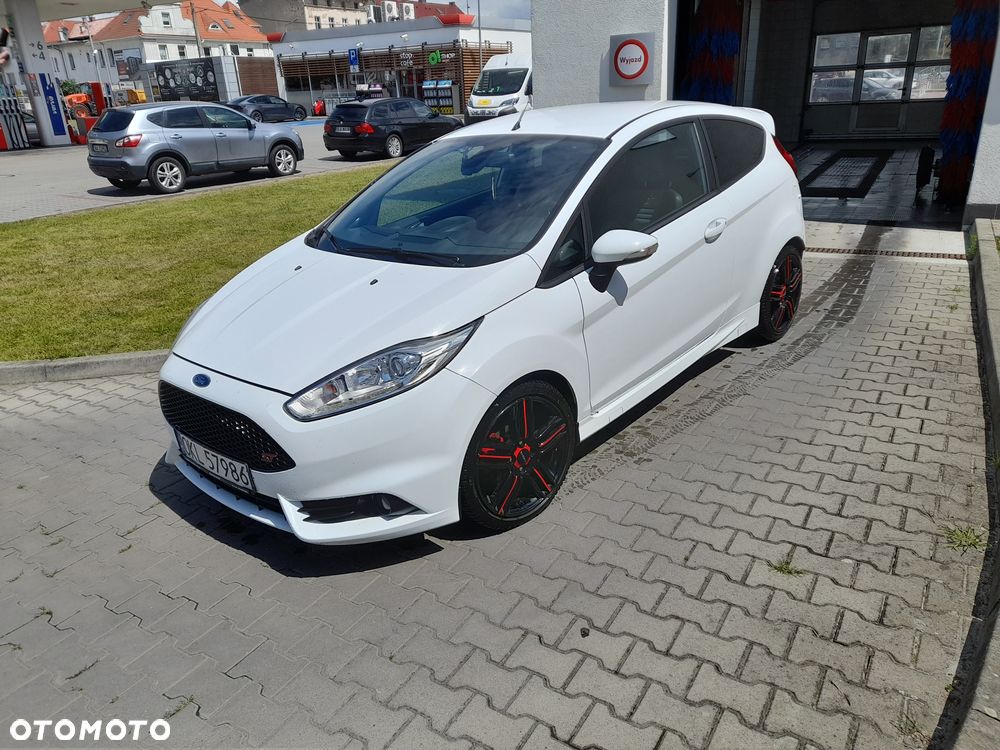 Ford Fiesta ST - 1
