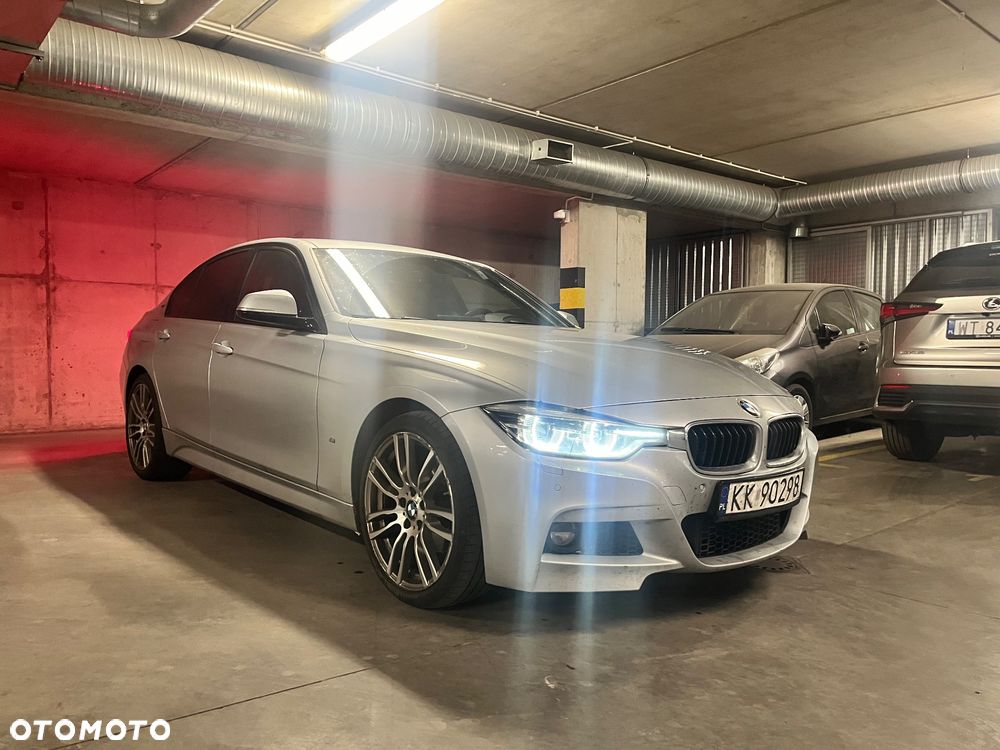 BMW Seria 3 330e iPerformance M Sport Shadow - 2