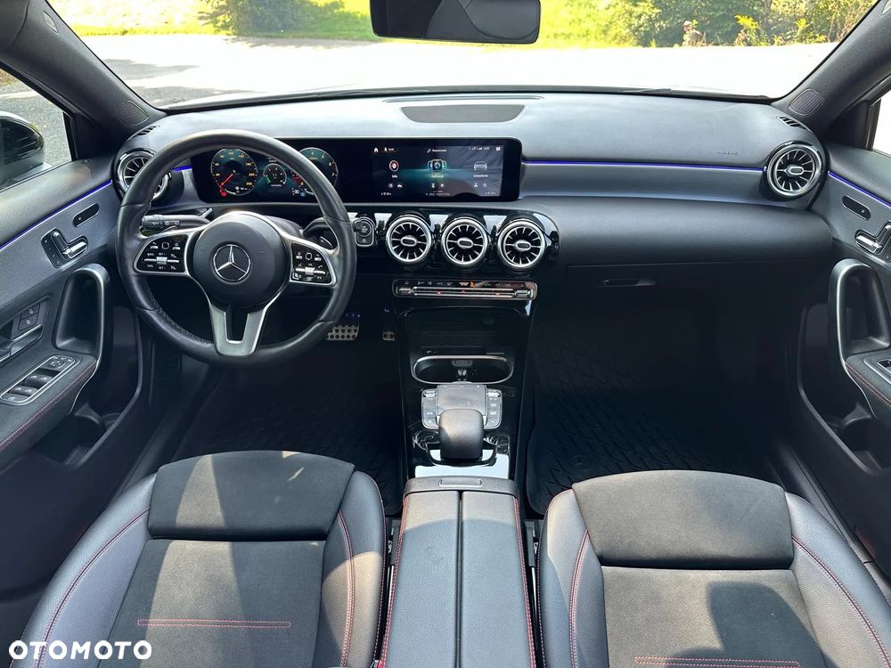 Mercedes-Benz Klasa A 250 4-Matic AMG Line 7G-DCT - 22