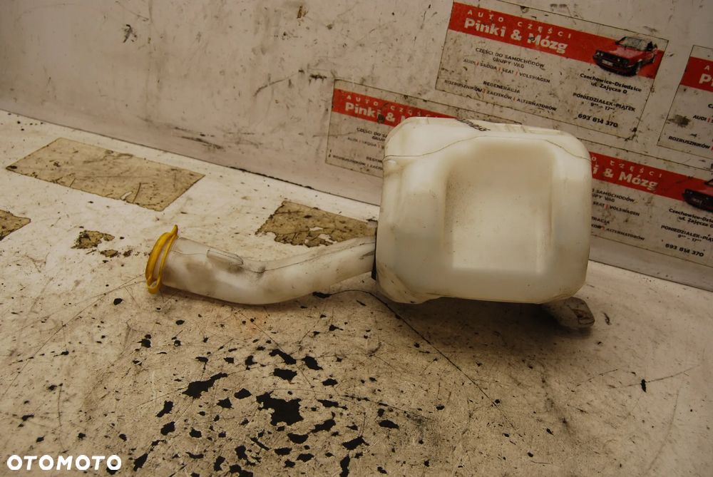 ZBIORNICZEK SPRYSKIWACZY 55702892 OPEL CORSA D 1.4 - 1
