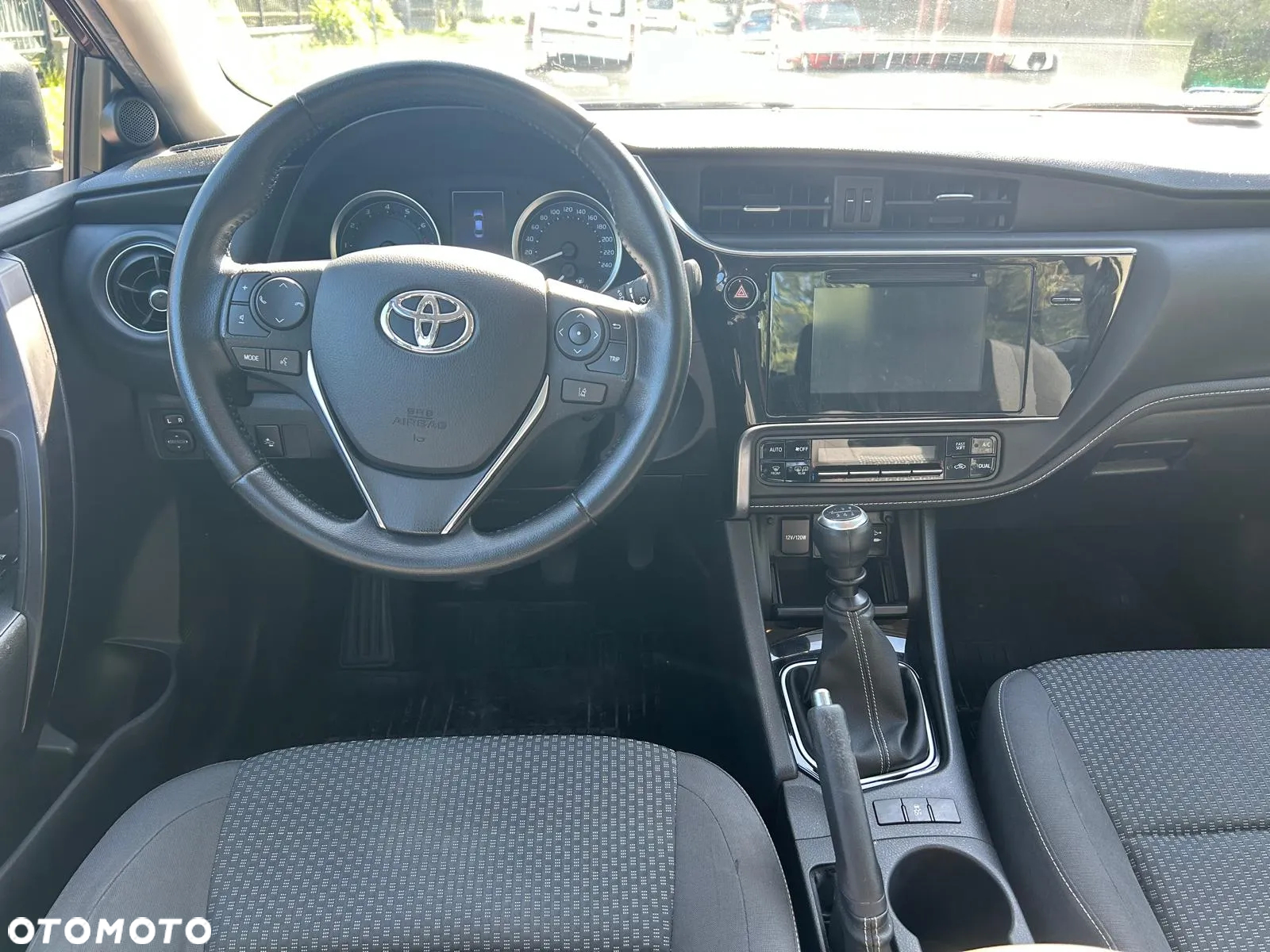 Toyota Corolla 1.6 Comfort - 7