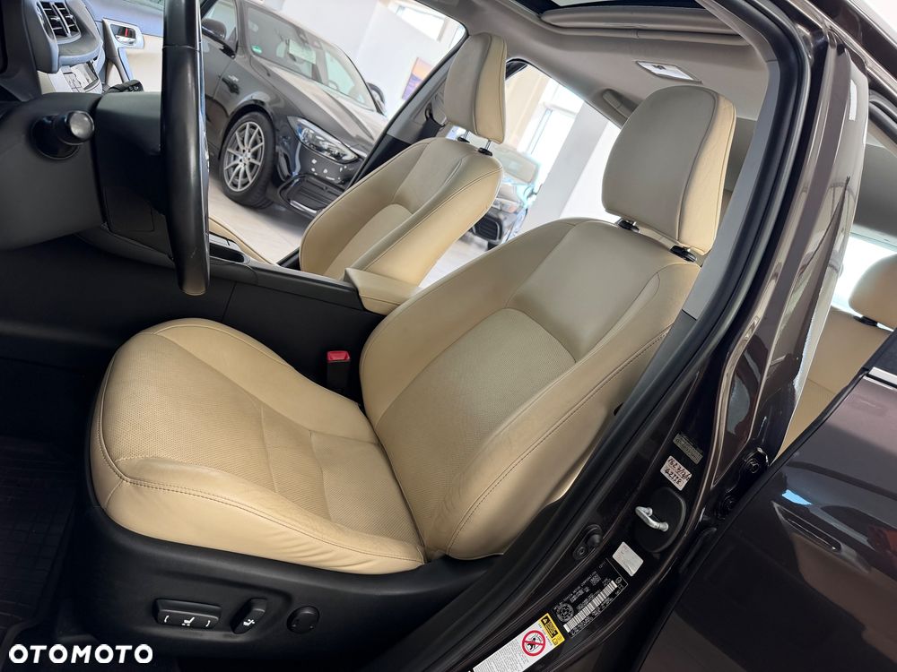 Lexus CT Impression Line - 25