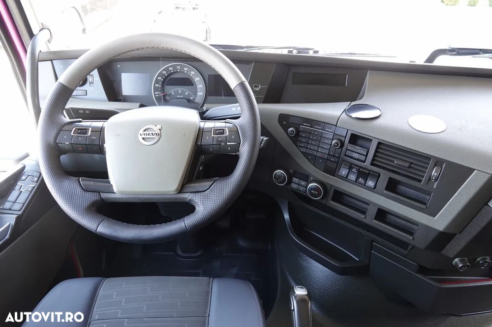 Volvo FH 500 / CABINĂ JOSĂ / I-SHIFT / - 29