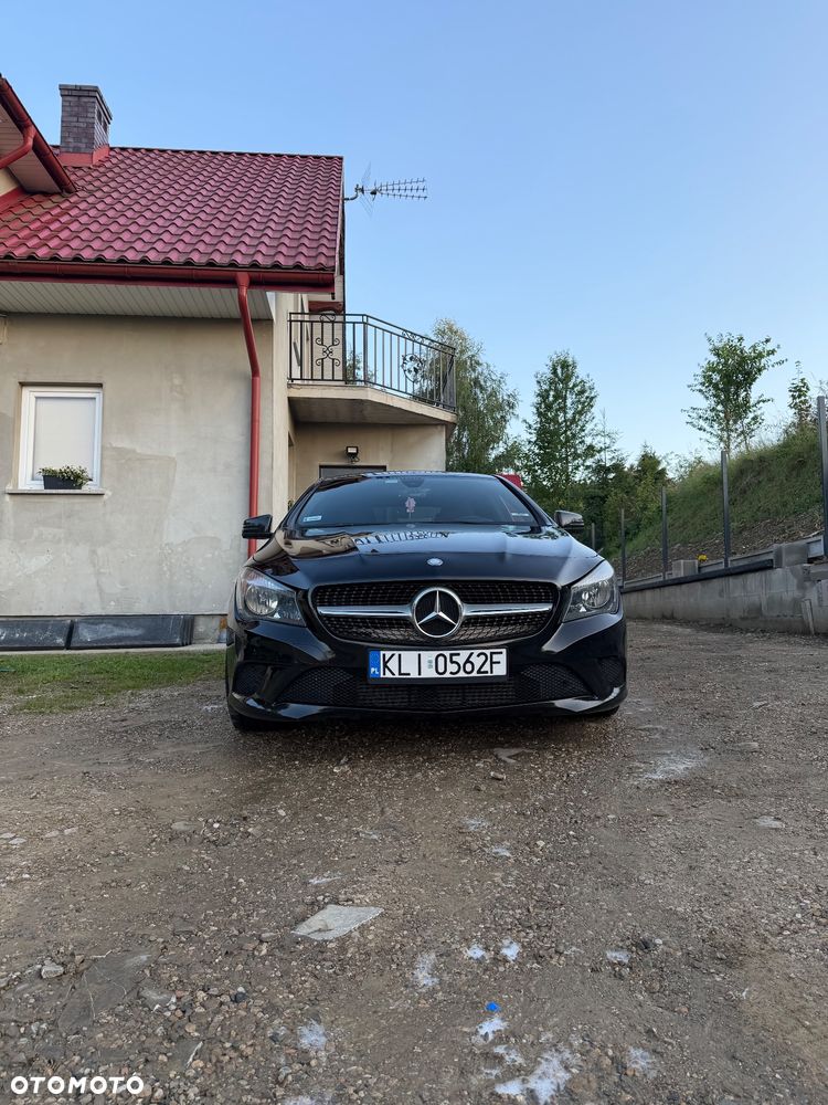 Mercedes-Benz CLA 250 4Matic 7G-DCT - 5