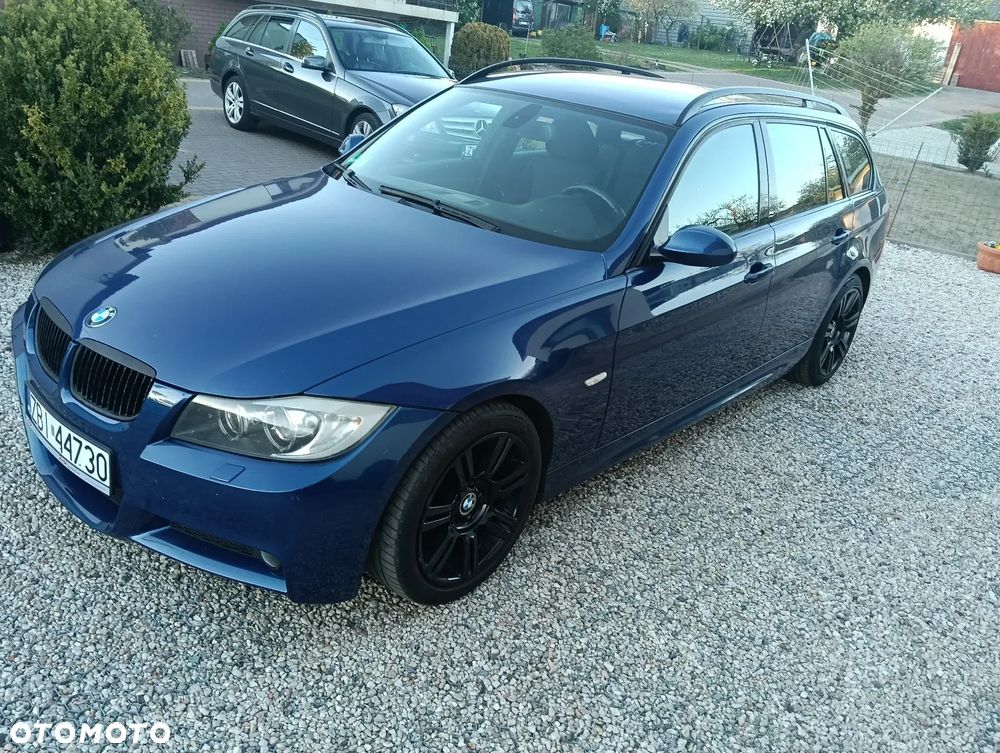 BMW Seria 3 320i - 1