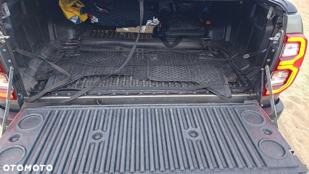 Toyota Hilux 2.8 D-4D Double Cab Invincible Sport 4x4 - 40