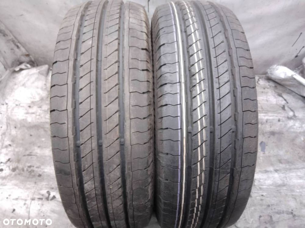 Continental VanContact Ultra 205/65 R16C 107/105T 2023 2024 - 1