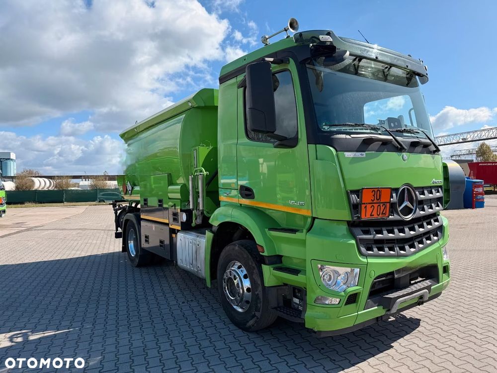 Mercedes-Benz Autocysterna Mercedes AROCS 18450 Oleje / Benzyny AT.FL - 2