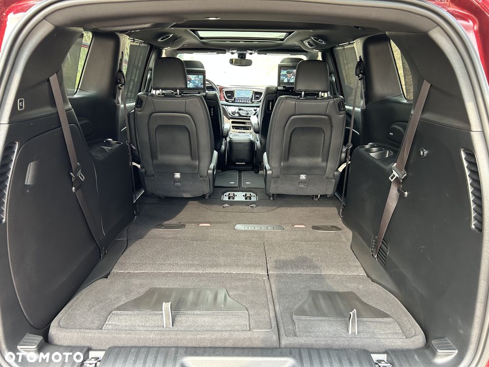 Chrysler Pacifica - 34