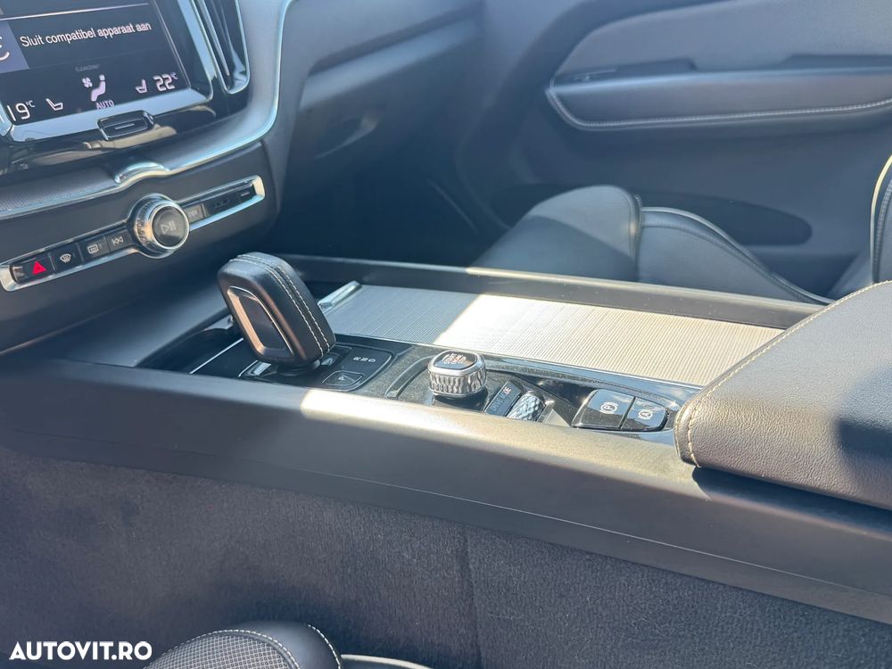 Volvo XC 60 B4 D Geartronic RDesign - 16