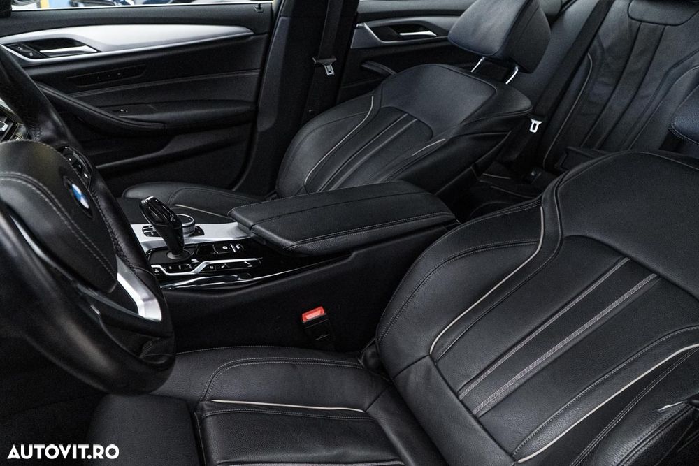 BMW Seria 5 530e Aut. Luxury Line - 17