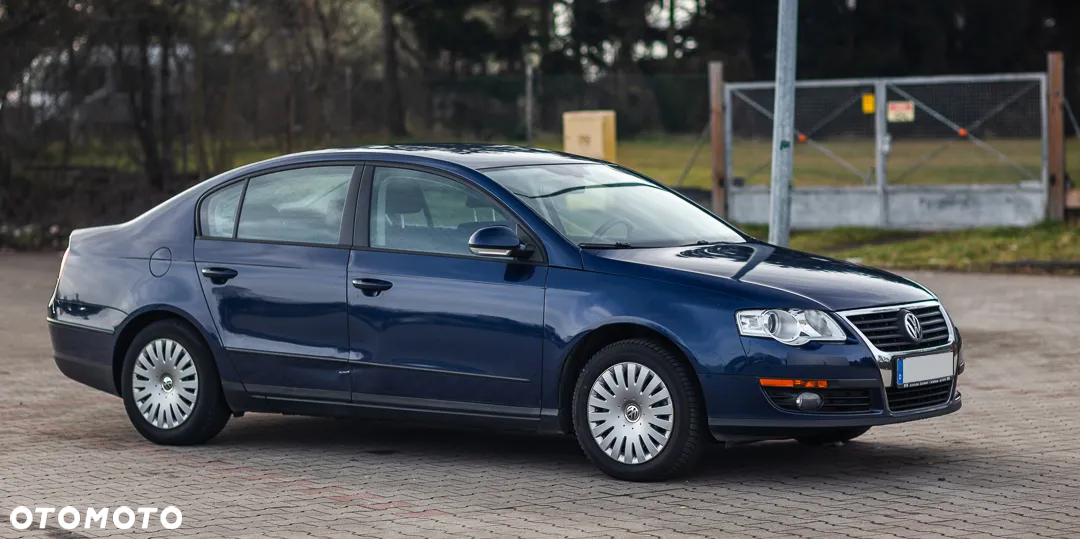 Volkswagen Passat 1.6 Comfortline - 6