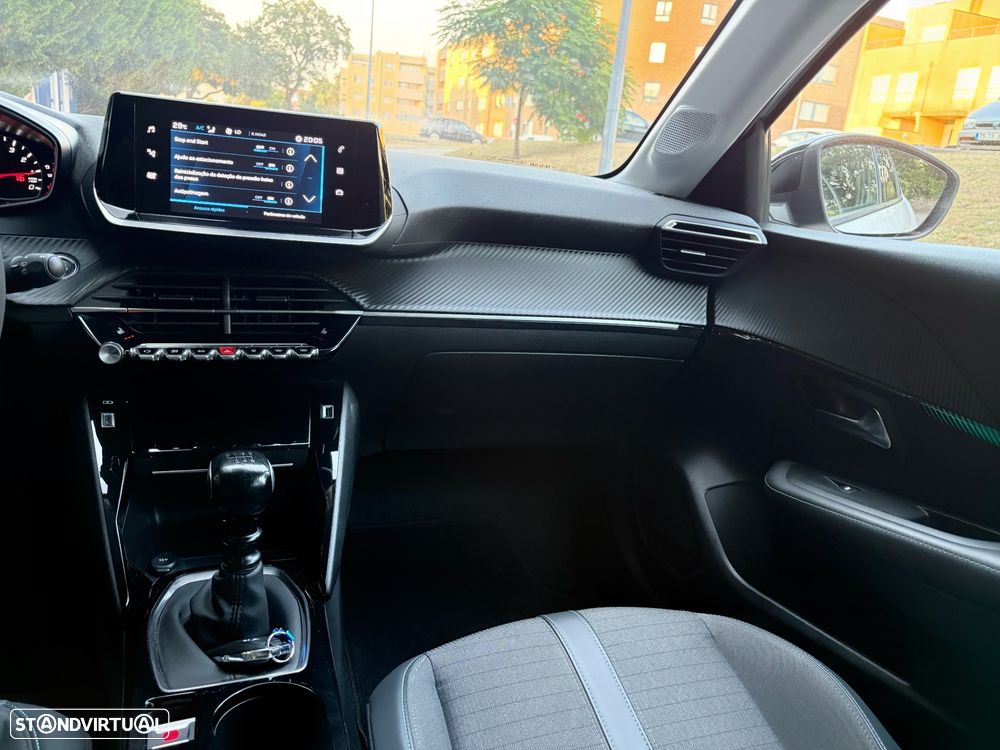 Peugeot 208 1.2 PureTech Allure Pack - 24