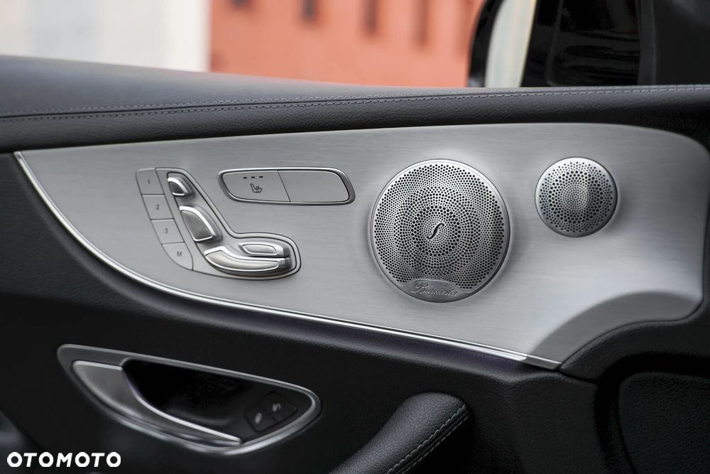 Mercedes-Benz Klasa E 220 d 4-Matic AMG - 28