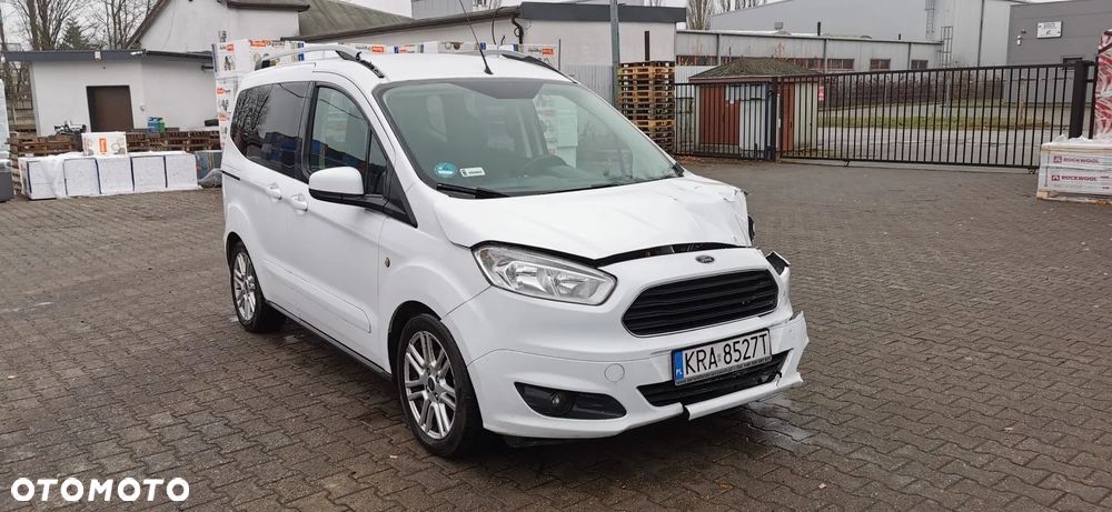 Ford Tourneo Courier 1.5 TDCi Titanium - 9